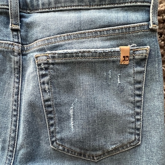 AMAZING Pair of Joe’s Jeans! - Picture 7 of 8